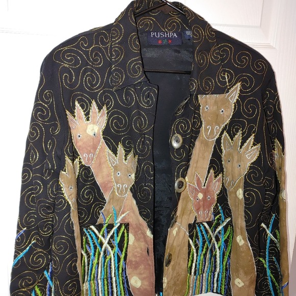 Beautiful PUSHPA Embroidered Giraffes Womens Jacket Size Medium - Picture 1 of 9